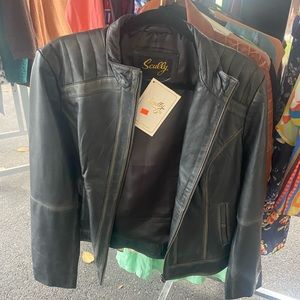 NWT Scully Black leather jacket. Size L